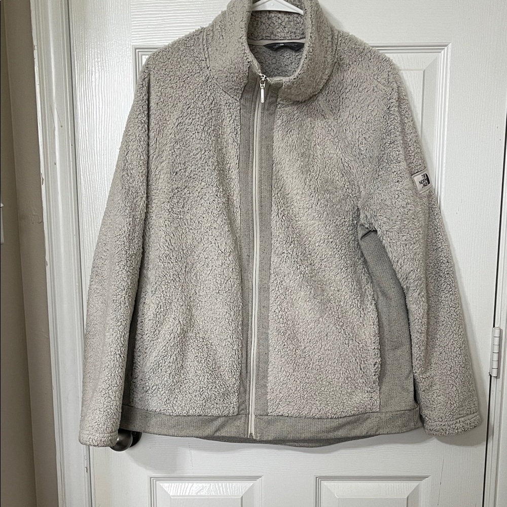 The North Face Light Gray Sherpa Fleece Jacket - Women's